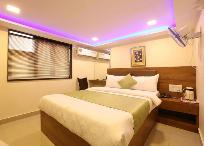 Hotel Happyland
