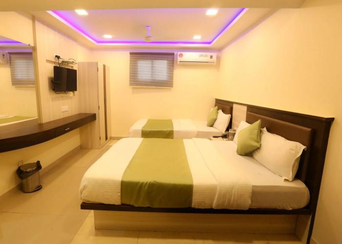 Hotel Happyland