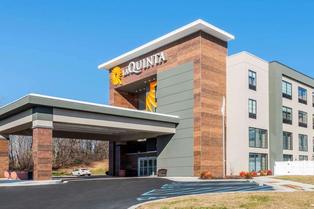 La Quinta Inn & Suites by Wyndham Aberdeen-APG