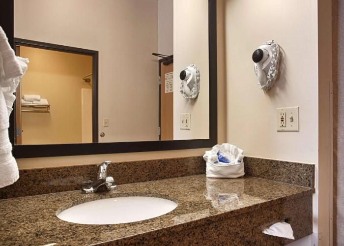 Best Western Plus Albert Lea I-90/I-35 Hotel