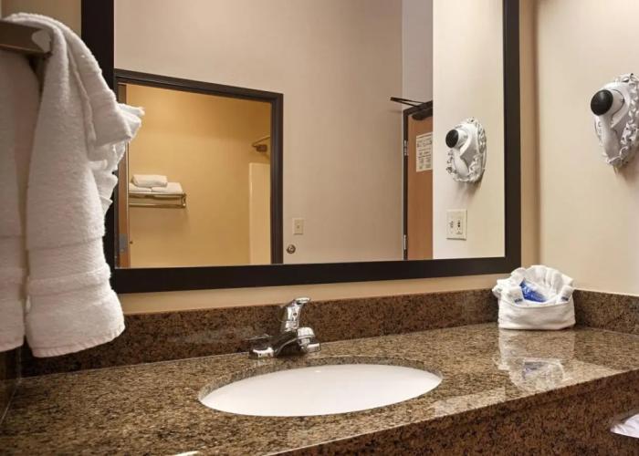 Best Western Plus Albert Lea I-90/I-35 Hotel