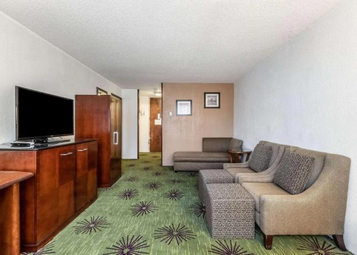 Quality Inn & Suites