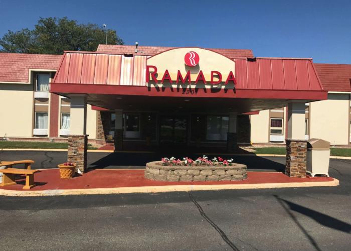 Ramada by Wyndham Albert Lea