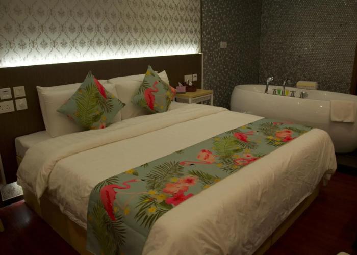 Whole Sunshine International Hotel