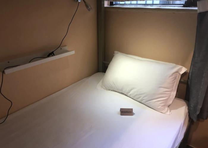 Hop Inn - Hostel