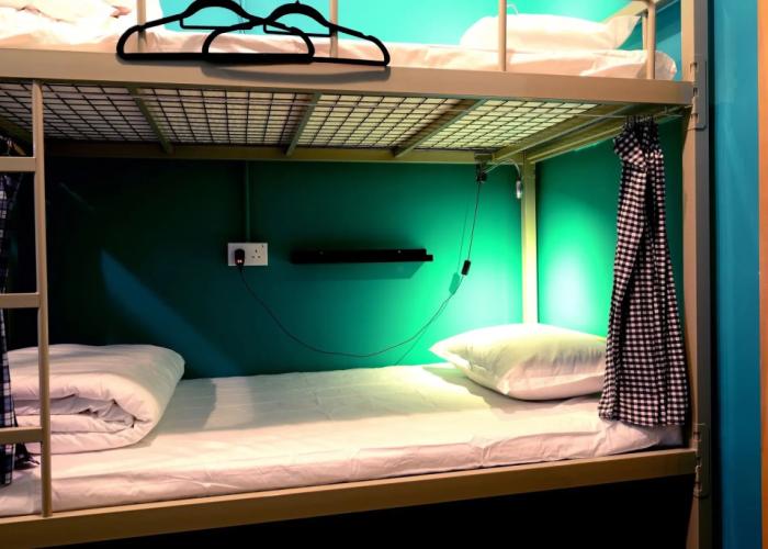 Hop Inn - Hostel