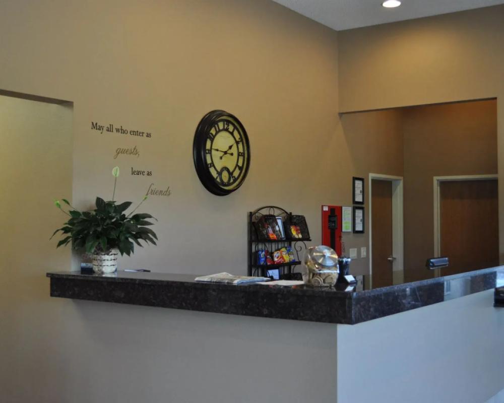 Rock Island Inn & Suites