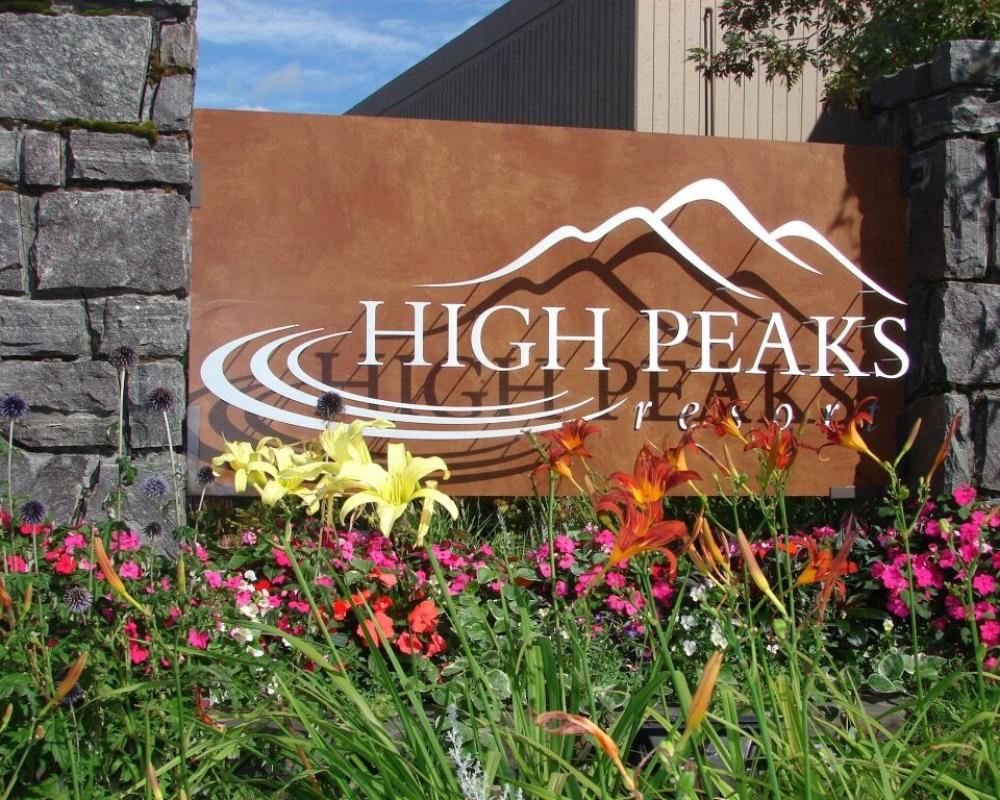 High Peaks Resort