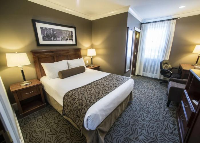 Hume Hotel & Spa