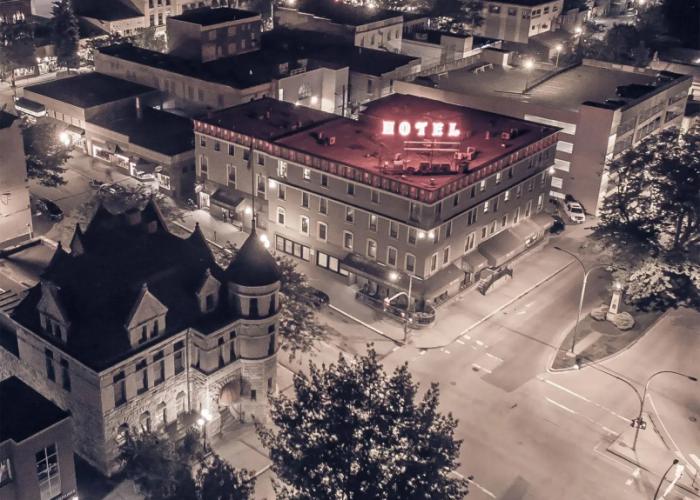 Hume Hotel & Spa