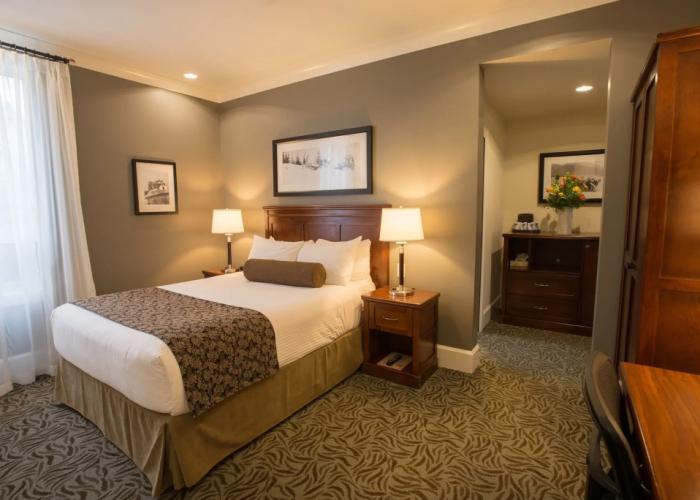 Hume Hotel & Spa