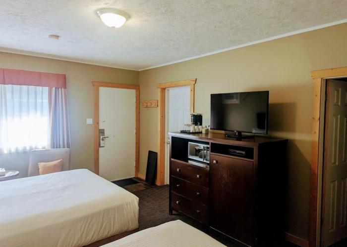 Alpine Inn & Suites