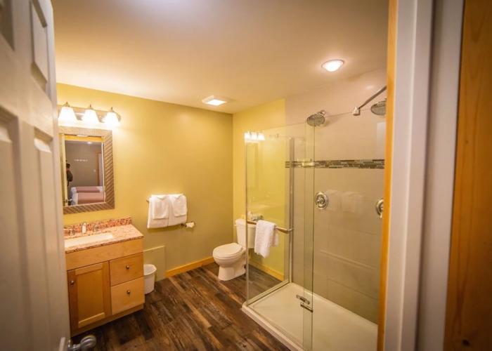 Alpine Inn & Suites