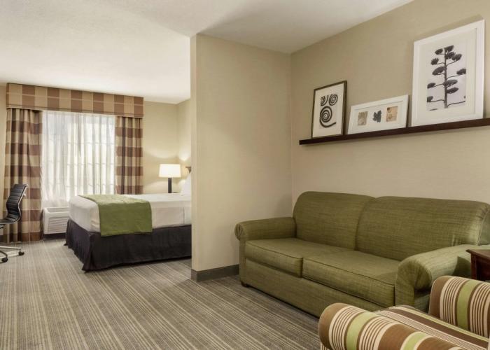 Country Inn & Suites by Radisson, Lima, OH