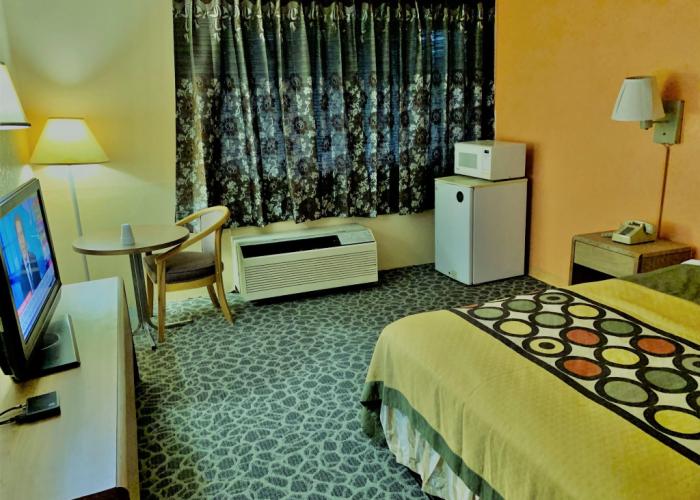 Red Carpet Inn & Suites Hotel