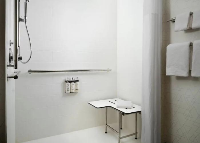 Holiday Inn Express & Suites Lima by IHG