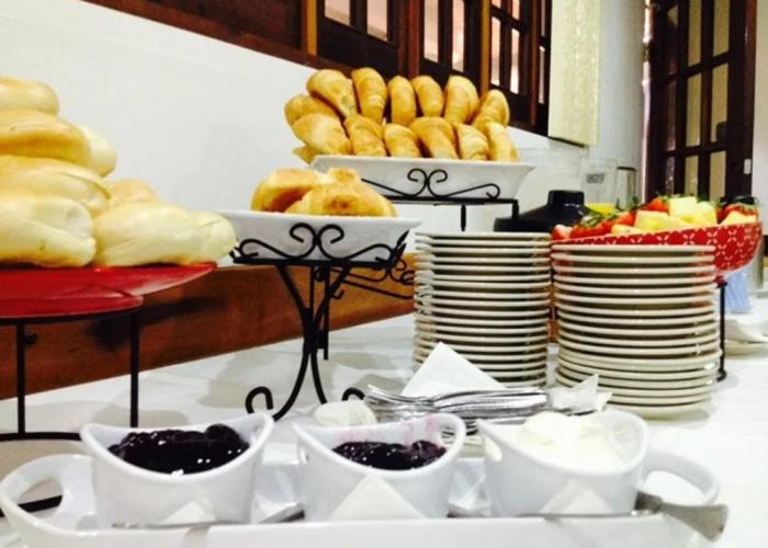 Arecibo Inn