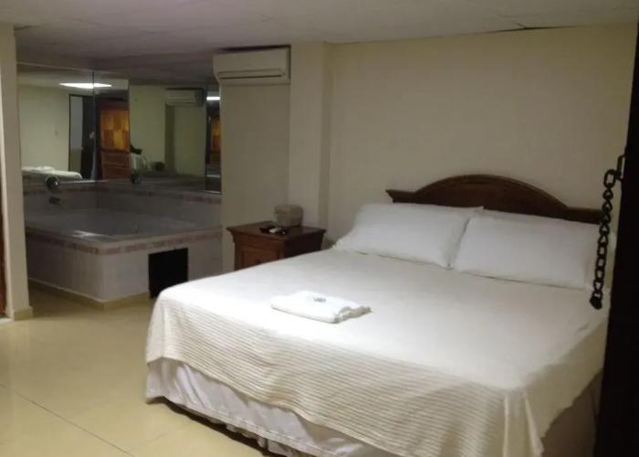 Arecibo Inn