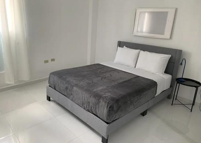 Arecibo Hotel 2104