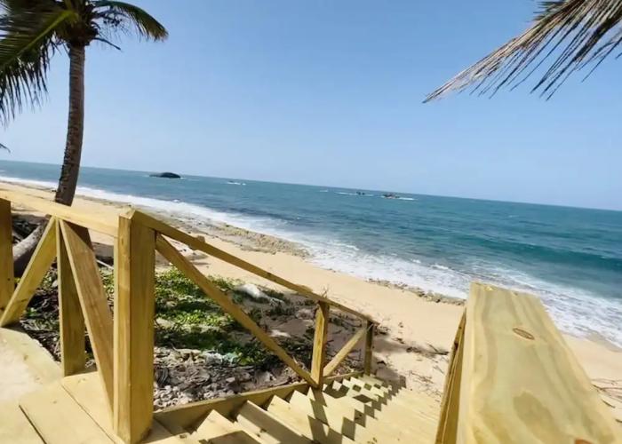 Casita del Mar Romantic Beach Retreat