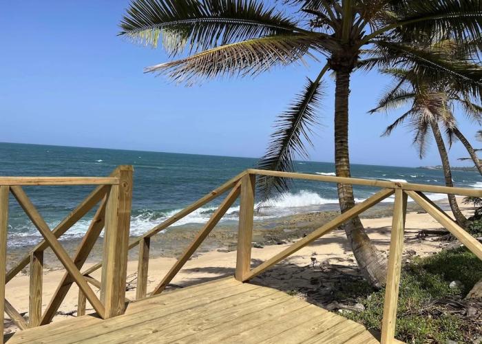 Casita del Mar Romantic Beach Retreat