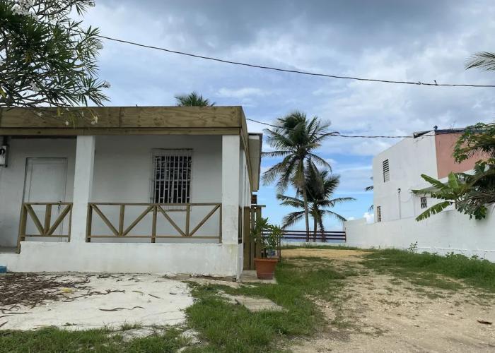 Casita del Mar Romantic Beach Retreat