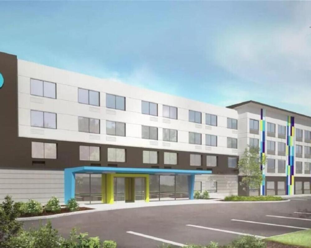 Tru by Hilton Radford, VA