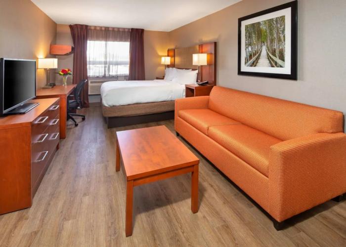 Hotel Richmond Hill ON North