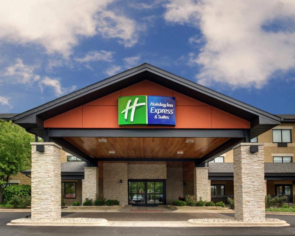 Holiday Inn Express & Suites Aurora - Naperville by IHG