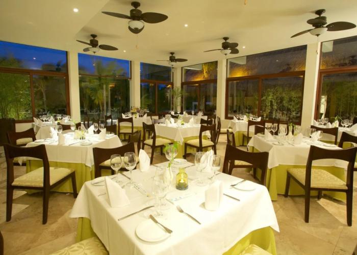 Akumal Bay Beach and Wellness Resort Hotel