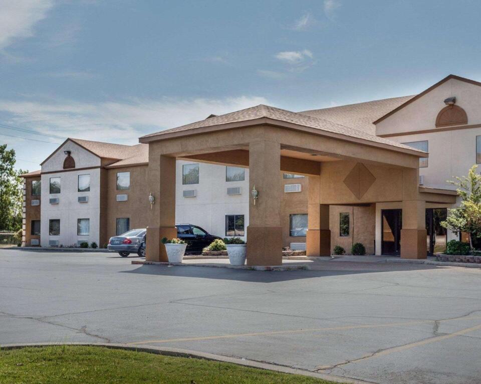 Quality Inn West Memphis I-40