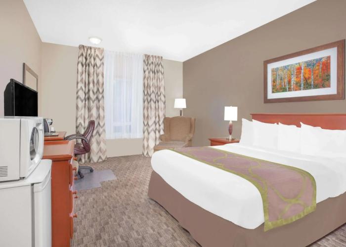 Super 8 by Wyndham Athabasca AB