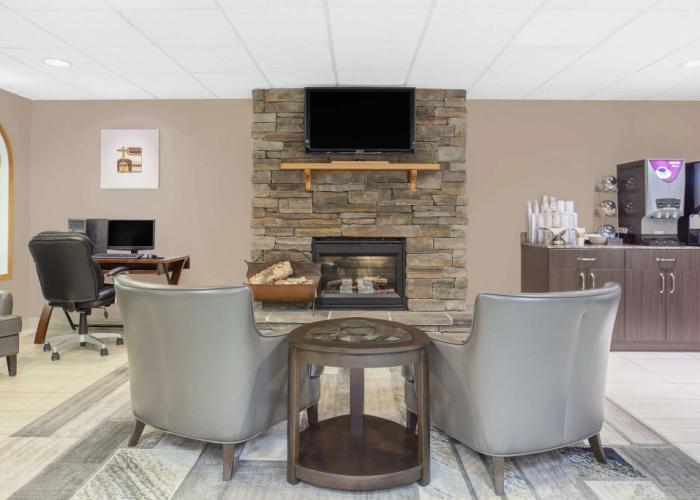 Super 8 by Wyndham Athabasca AB