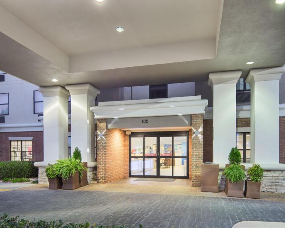 Holiday Inn Express & Suites Byron by IHG