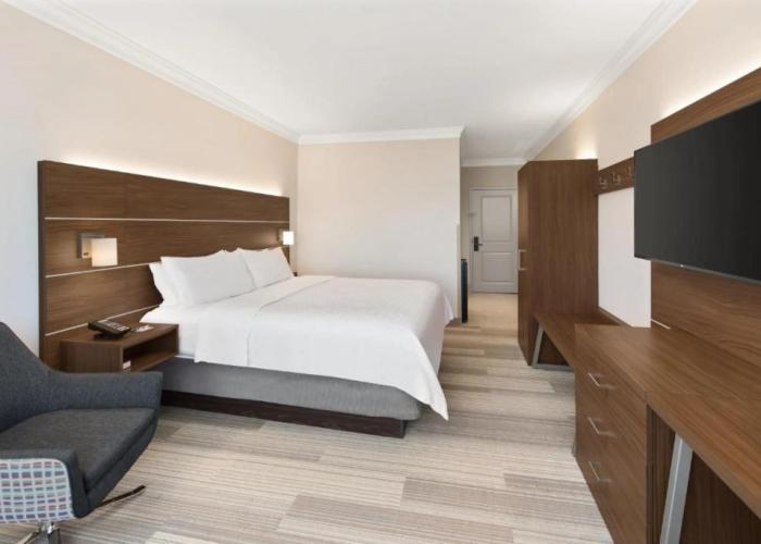 Holiday Inn Express & Suites Byron by IHG