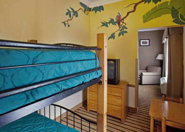 Holiday Inn Express & Suites Byron by IHG