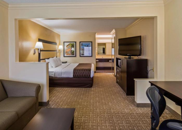 Best Western Inn & Suites