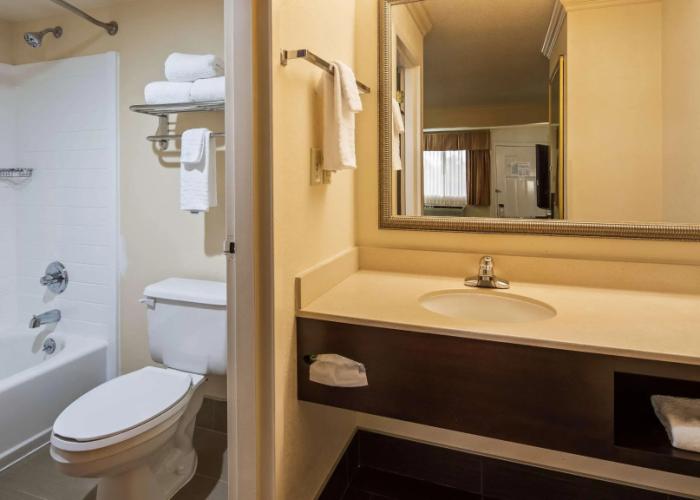 Best Western Inn & Suites