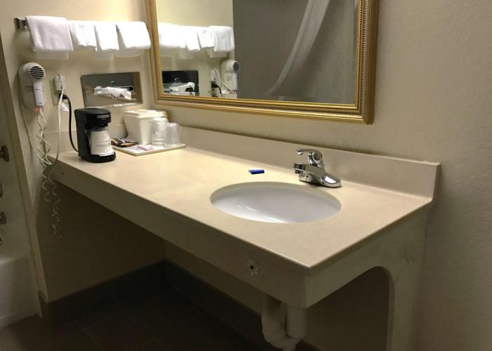 Best Western Inn & Suites