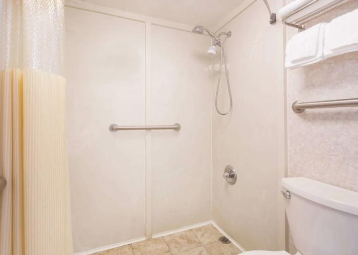 Days Inn by Wyndham Byron