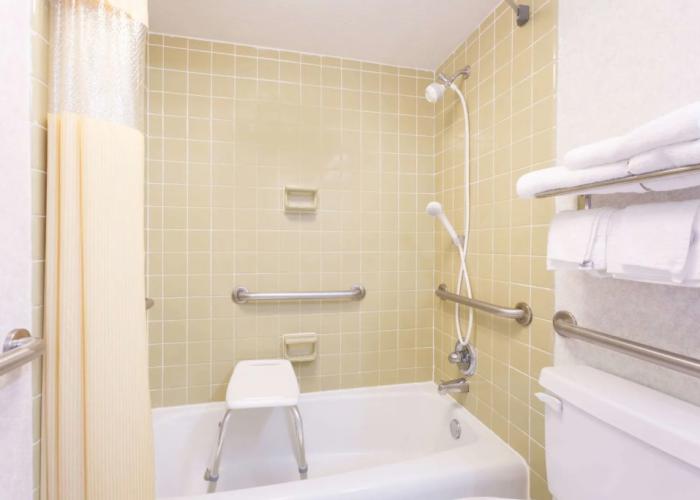 Days Inn by Wyndham Byron