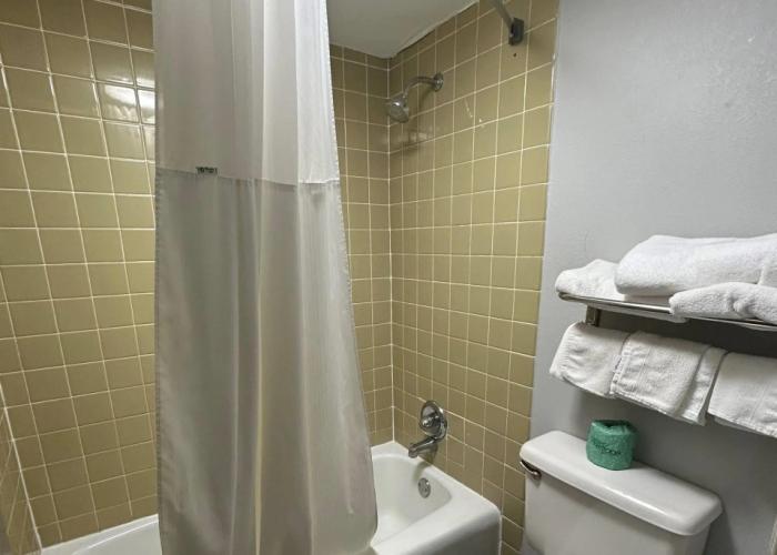 Days Inn by Wyndham Byron