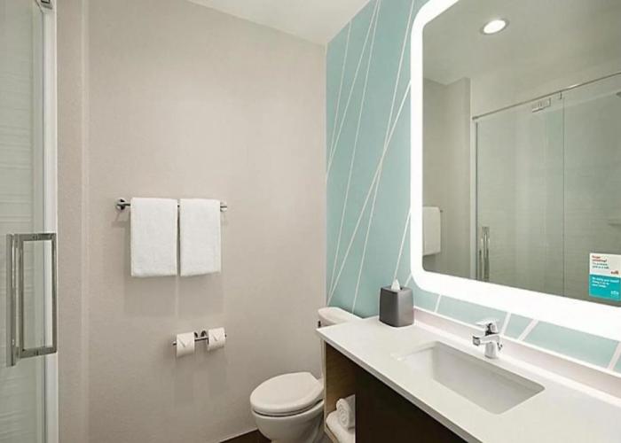 Avid Hotels Byron Warner Robins by IHG