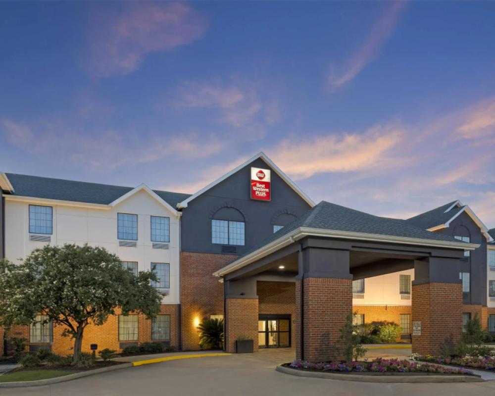 Best Western Plus Executive Hotel & Suites