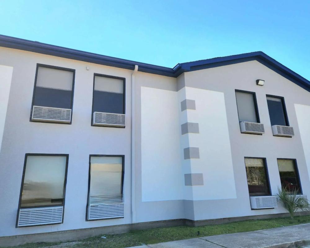 Days Inn & Suites by Wyndham New Iberia