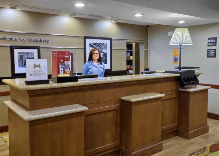 Hampton Inn & Suites Houston - Rosenberg
