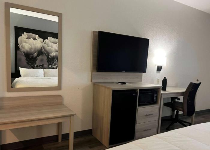 Super 8 by Wyndham Rosenberg TX