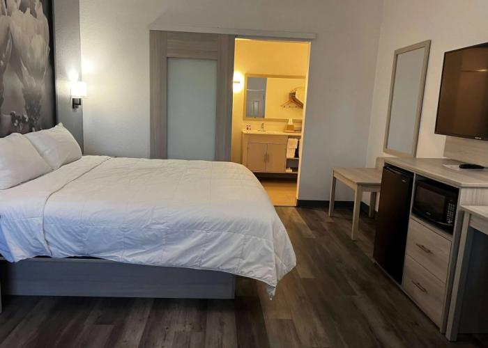 Super 8 by Wyndham Rosenberg TX