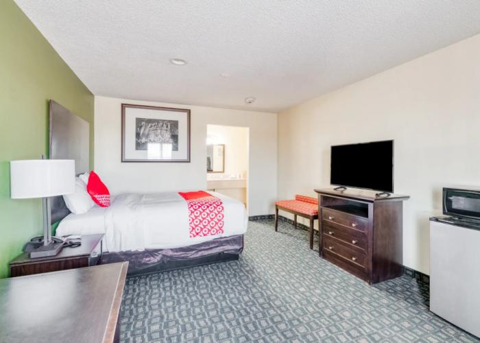 OYO Hotel Rosenberg TX I-69