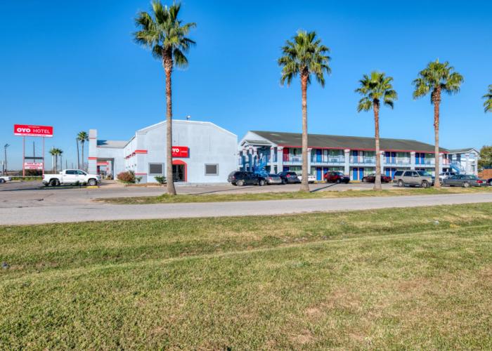 OYO Hotel Rosenberg TX I-69